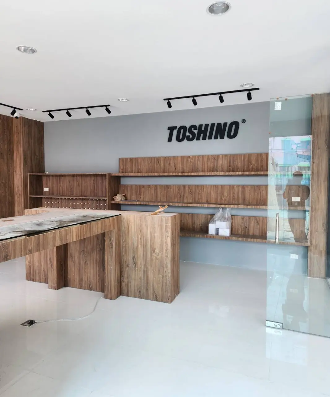 Toshino_Company_013.webp